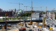 V centru Berlína se staví metro pod Unter den Linden a královský palác. Další staveniště vznikne kvůli mrakodrapu přímo na Alexu
