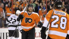 Útočník Philadelphie Jakub Voráček se v NHL trefil ve třetím utkání v řadě