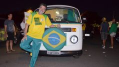 VW Kombi cestovatele Carlose Alberta de Valentim má registrační značku připomínající první cestu. Světový šampionát v USA v roce 1994