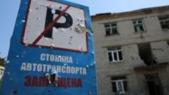 Nemocnici v ukrajinské Semjonovce poničily granáty