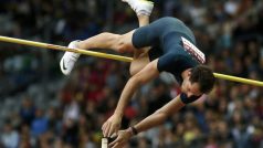 Renaud Lavillenie už absolutní Bubkův rekord překonal