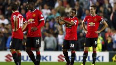 Hráči Manchesteru United během čtyřgólové porážky v Milton Keynes