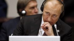 Ruský prezident Vladimir Putin při jednání na euroasijském summitu v Milánu