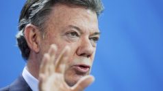 Kvůli únosu generála kolumbijské armády prezident Juan Manuel Santos pozastavil mírové rozhovory s povstalci