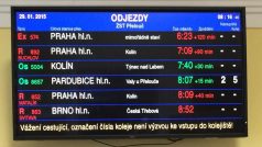 Informační tabule na nádraží v Přelouči