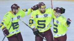 Sparta nasázela Karlovým Varům 9 branek, speciální reflexní dresy půjdou do dražby