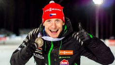 Ondřej Moravec s bronzovou medailí, kterou vybojoval ve vytrvalostním závodu