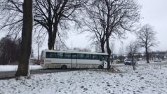 Nehoda autobusu u Poděšína na Žďársku