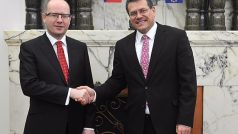 Premiér Bohuslav Sobotka a místopředseda Evropské komise Maroš Šefčovič