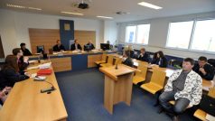Aktéři ostravské větve metanolové kauzy u Krajského soudu ve Zlíně
