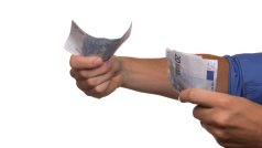 Na každém úřadě má vzniknout funkce prošetřovatele, jemuž budou zaměstnanci hlásit svá podezření, týkající se korupce