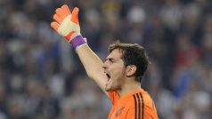 Gólman Iker Casillas patří mezi dlouholeté opory madridského Realu