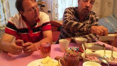 Vladimir se sousedem Alexandrem