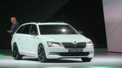 Nová Škoda Superb kombi 2