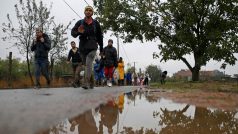 Chorvatsko dočasně uvolnilo blokádu hranice. Do země se přesunul dav několika tisíc běženců