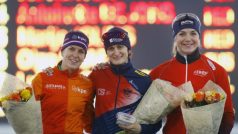 Martina Sáblíková na stupních vítězů na ME v Minsku