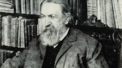 Ernst Mach (na snímku z roku 1905)