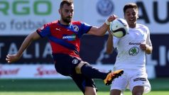 Aleš Čermák (vpravo), střelec jediného gólu úvodního semifinále