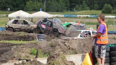 Destruction Derby 2016. Demoliční závod autovraků v Sosnové u České Lípy