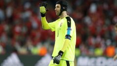 Petr Čech se po zápase loučí s fanoušky. Možná i s reprezentačním dresem