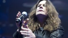 Zpěvák Ozzy Osbourne v pražské O2 areně vystoupil s britskou skupinou Black Sabbath