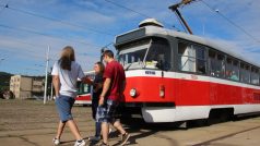 Dopravní podnik města Brna školí vysokoškolské studenty na řidiče tramvají