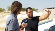 Palestinská vesnice Súsíja. Na snímku místní aktivista Násir Nawádža