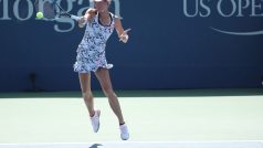 Denisa Allertová v utkání proti Aně Ivanovičové na americkém US Open