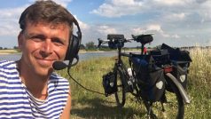 Pavel Polák na cyklostezce podél Labe