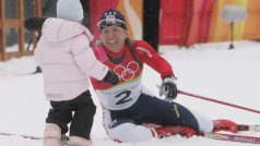 Kateřina Neumannová slaví na OH v Turíně zlato ze závodu na 30 km s dcerou Lucií