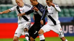Adam Hloušek brání Cristiana Ronalda