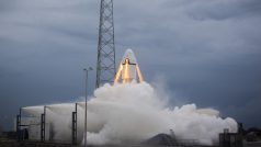 Kosmická loď Dragon 2 (Crew Dragon) americké soukromé společnosti SpaceX