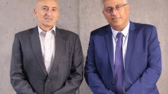 (zleva) Jiří Müller (ANO) a Raduan Nwelati (ODS); senátorský duel o křeslo v Mladé Boleslavi
