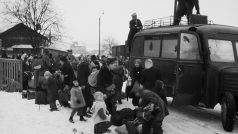 První transport odsunutých Němců z Mariánských Lázní do Německa (1200 osob) odjel 25. ledna 1946