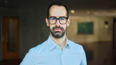 Jan Tvrdoň, politický analytik Deníku N