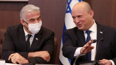 Izraelský premiér Naftali Bennett (vpravo) a ministr zahraničí Jair Lapid