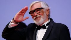 Herec a dlouholetý šéf karlovarského filmového festivalu Jiří Bartoška