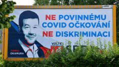 Předvolební billboard hnutí SPD Tomia Okamury