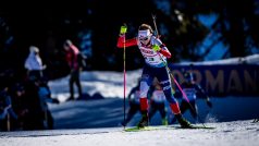Markéta Davidová v závodě s hromadným startem