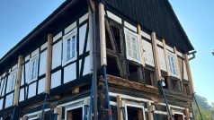 Baví mě objevování, když se mozaika o tom domě postupně skládá a začne vám vyprávět historii, říká tesař Kirschner