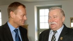 Donald Tusk (vlevo) a Lech Walesa na snímku z roku 2015