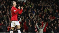 Cristiano Ronaldo slaví svůj první hattrick v kariéře v zápase proti Newcastlu v sezoně 2007/2008