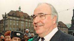 Helmut Kohl v Drážďanech 18. prosince 1989.