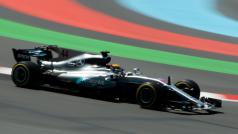 Britský pilot Lewis Hamilton zajel v kvalifikaci v Baku nejrychlejší čas.