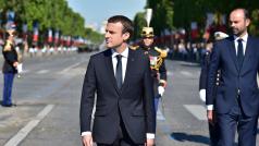 Francouzský prezident Emmanuel Macron během tradiční vojenské přehlídky na Champs-Élysées
