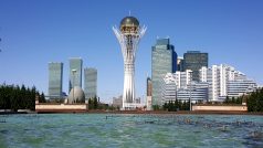 Věž Bejterek v kazašském městě Astana, kde se koná Expo 2017.
