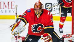 Český brankář Calgary David Rittich