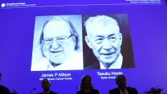 Držitelé Nobelovy ceny: Američan James P. Allison a Japonec Tasuku Hondžó