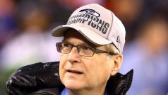 Paul Allen si pořídil i několik sportovních klubů, mimo jiné basketbalový Portland Trail Blazers a Seattle Seahawks hrající americký fotbal.