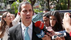 Juan Guaidó na univerzitě v Caracasu představil plán národní obnovy.